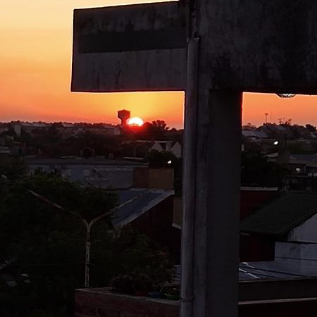 Апартаменти Moderno Departamento Con Balcon Y Vista Al Atardecer Ресістенсія Екстер'єр фото